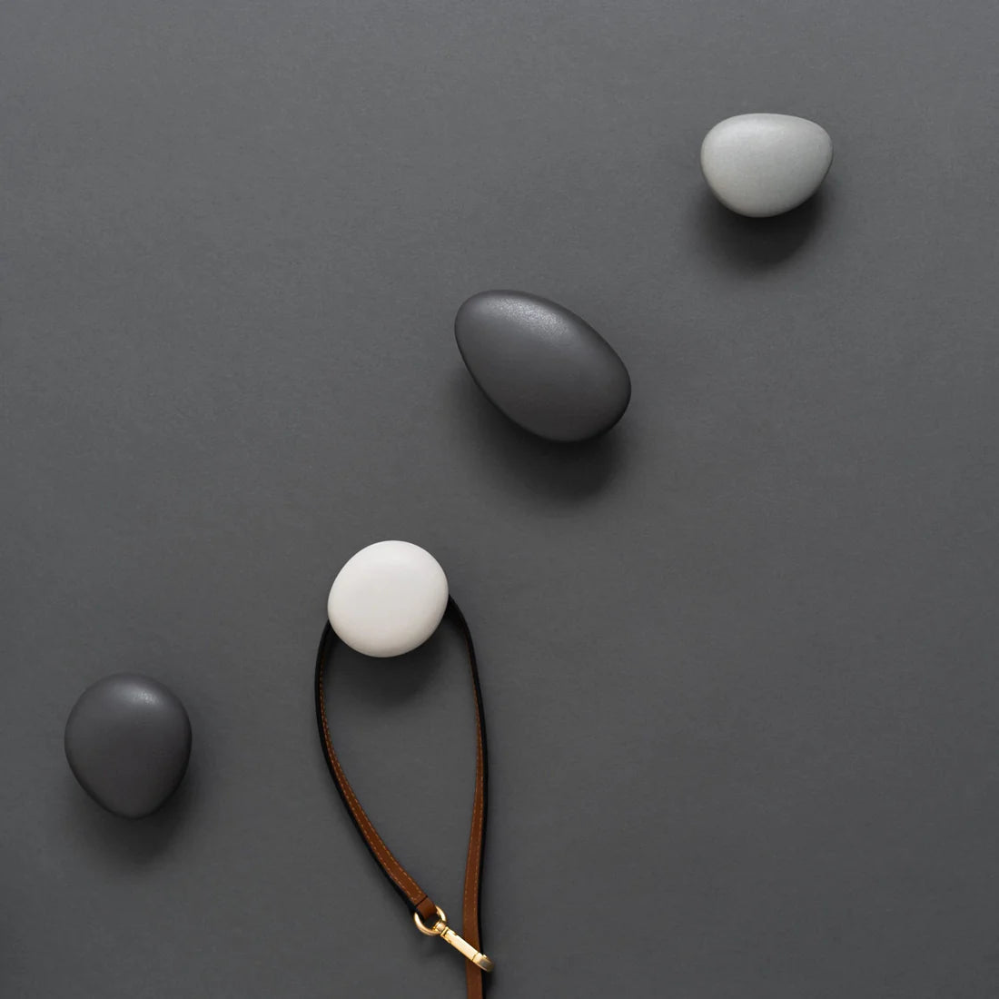 MAOMI HOOKS | Wardrobe