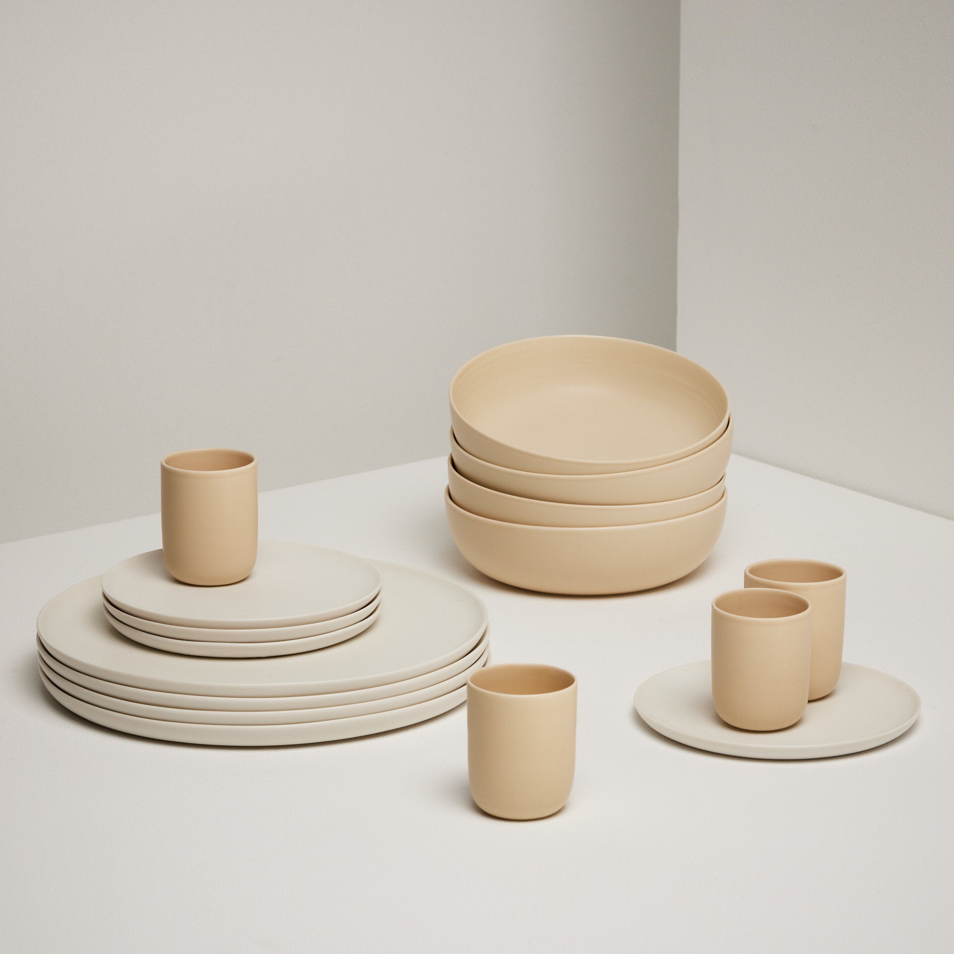 KAYA | Dinner with Guests Set