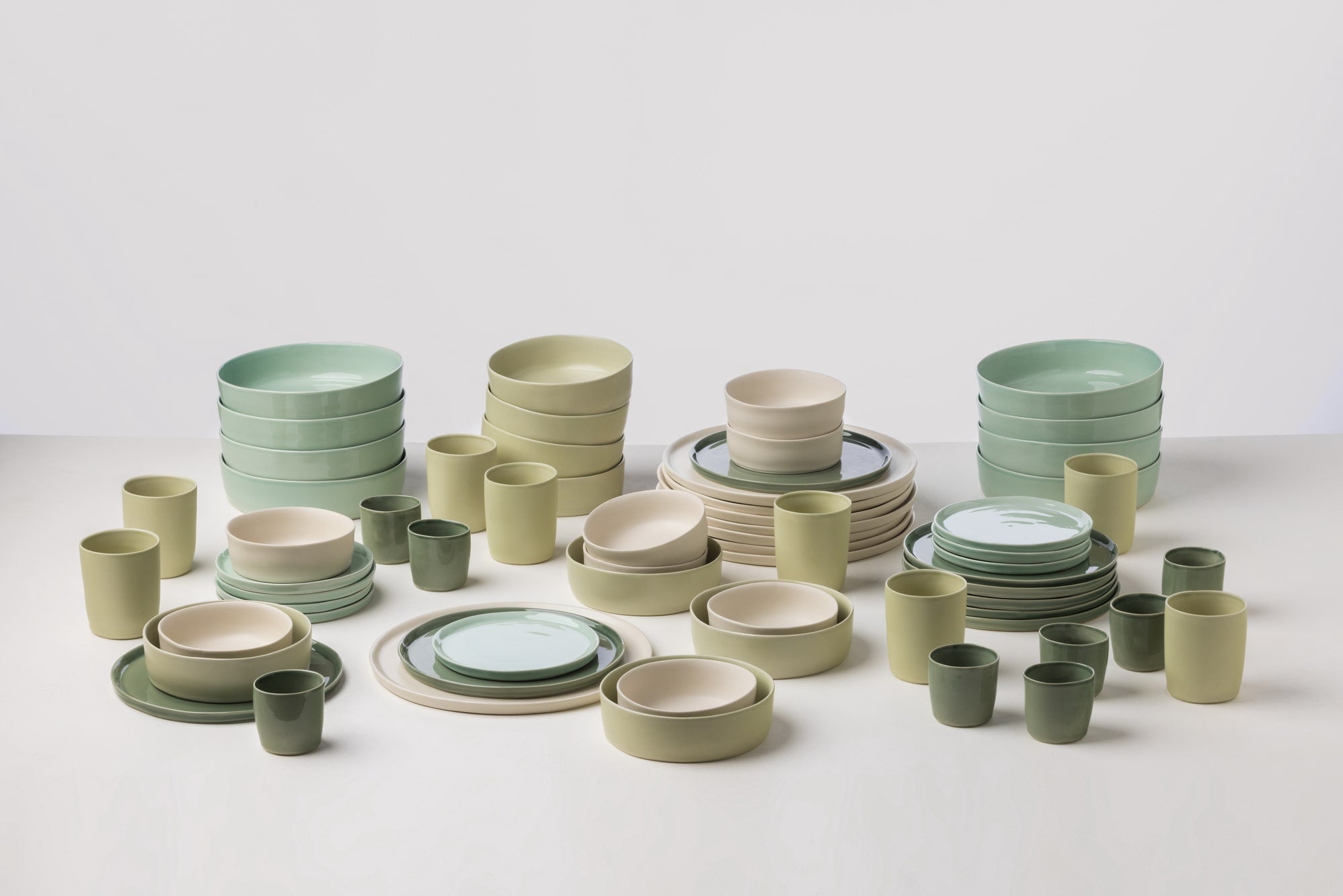 ELEPHANT FEET | Extra Large Dinner Set