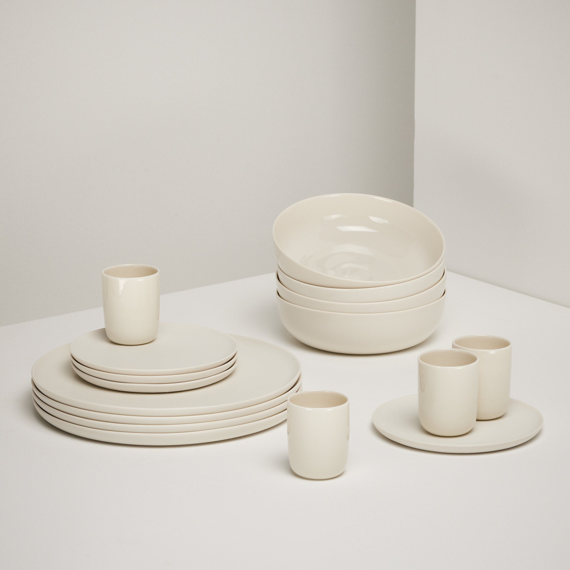 KAYA | Dinner with Guests Set