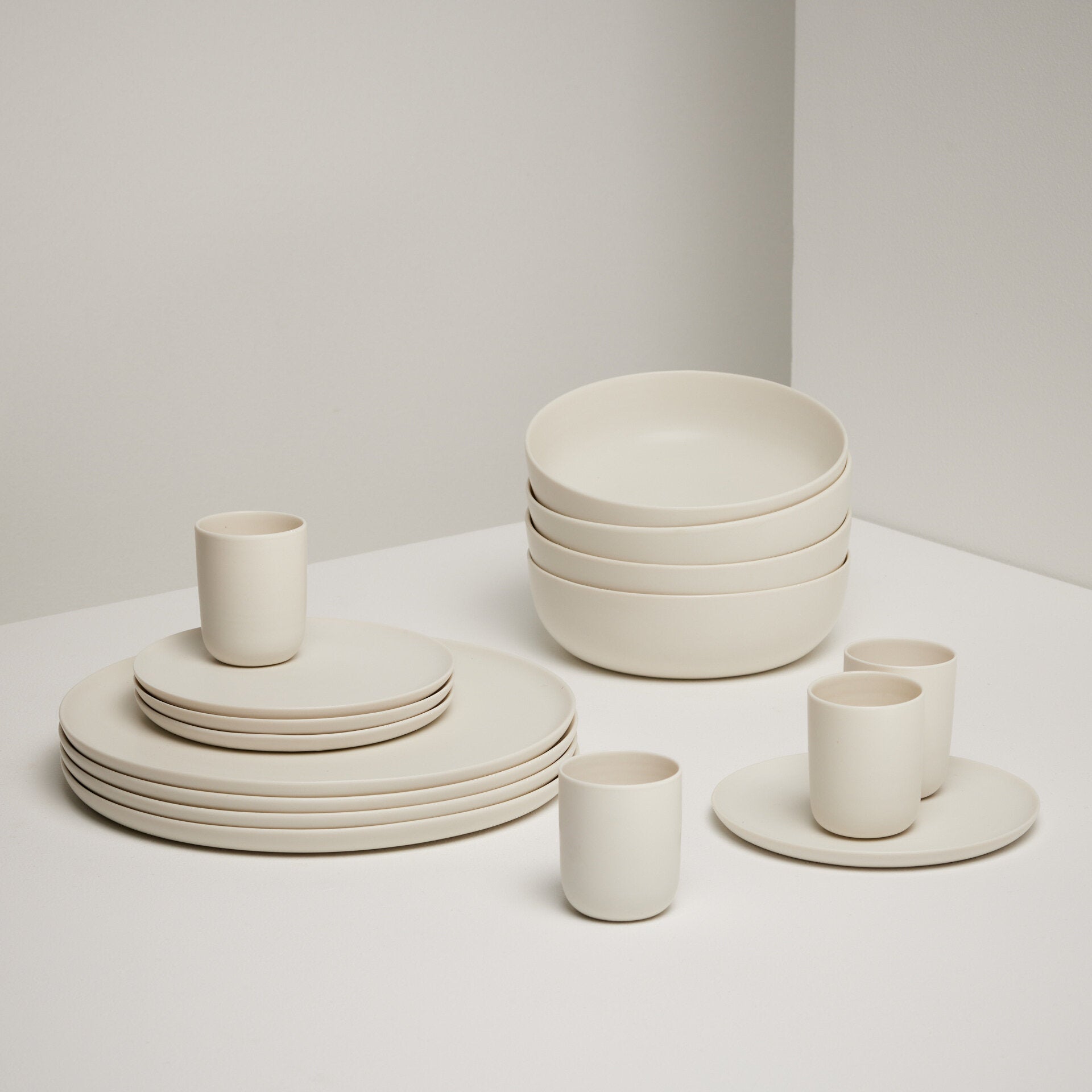 KAYA | Dinner with Guests Set