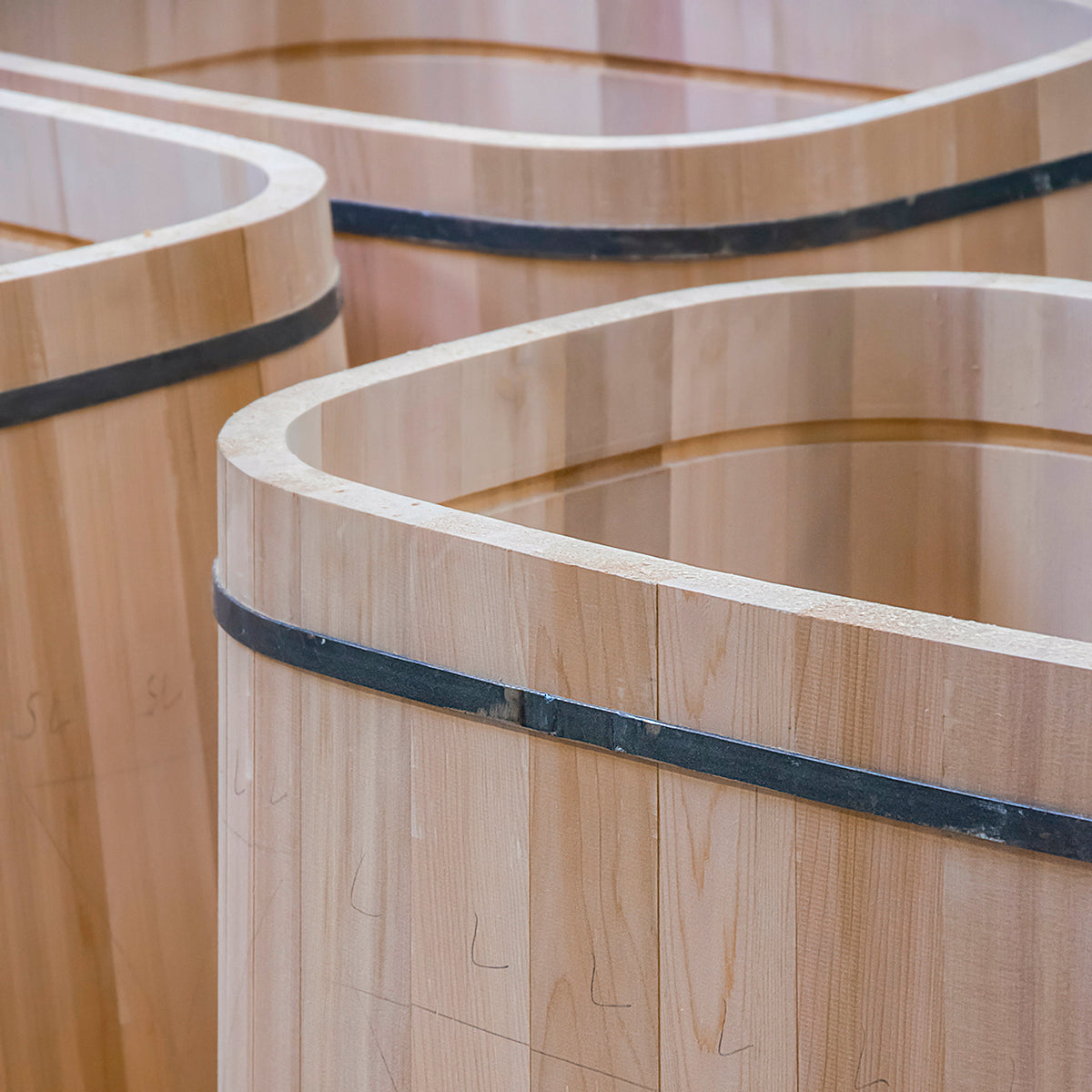 OFURO_galerie_2_Detail_Maserung_Reifen.jpg